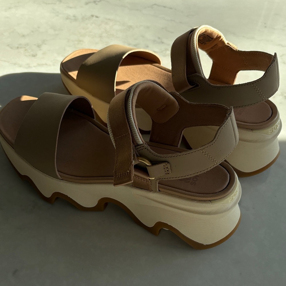 Never worn Sorel Tan Sandals
